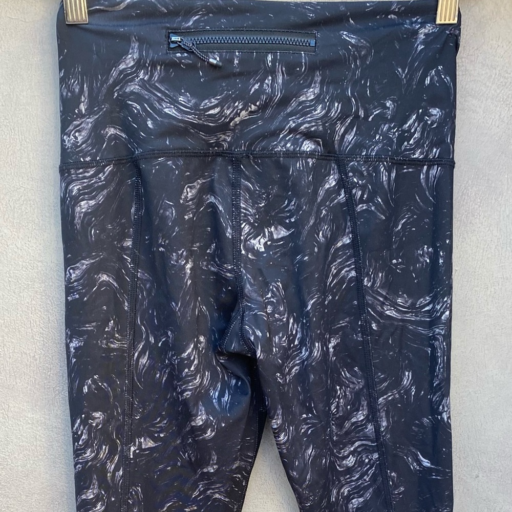 LULULEMON leggings Size: 2